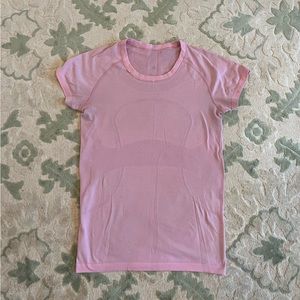 Lululemon Swiftly Tech Short Sleeve Top